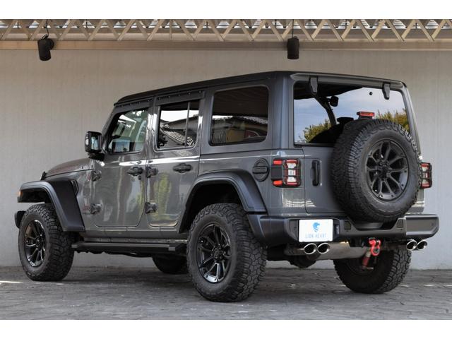 ジープ・ラングラーアンリミテッド ルビコン スチールバンパーグリルガード 電動サイドステップ リアUSバンパー レザーシート シートヒーター リアリクライニングKIT ジェプセン17インチAW ヘッドライナー ジェプセンマフラー(11枚目)