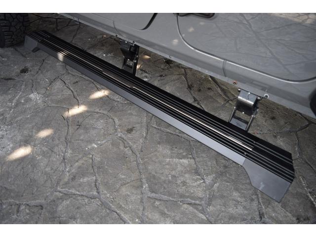 ジープ・ラングラーアンリミテッド ルビコン スチールバンパーグリルガード 電動サイドステップ リアUSバンパー レザーシート シートヒーター リアリクライニングKIT ジェプセン17インチAW ヘッドライナー ジェプセンマフラー(14枚目)