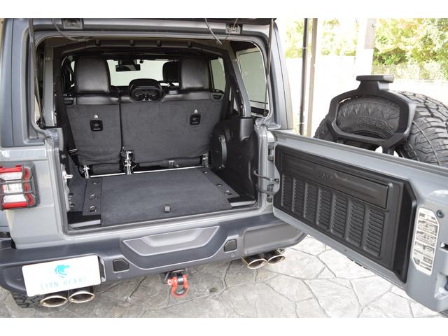 ジープ・ラングラーアンリミテッド ルビコン スチールバンパーグリルガード 電動サイドステップ リアUSバンパー レザーシート シートヒーター リアリクライニングKIT ジェプセン17インチAW ヘッドライナー ジェプセンマフラー(24枚目)