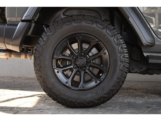 ジープ・ラングラーアンリミテッド ルビコン スチールバンパーグリルガード 電動サイドステップ リアUSバンパー レザーシート シートヒーター リアリクライニングKIT ジェプセン17インチAW ヘッドライナー ジェプセンマフラー(39枚目)