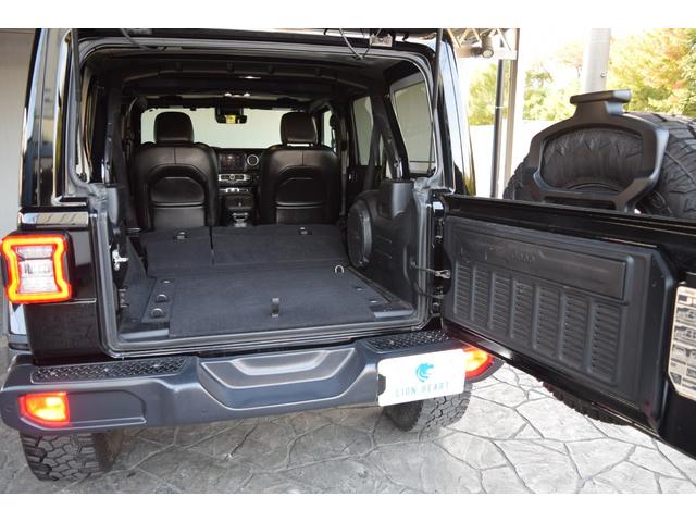 ジープ・ラングラーアンリミテッド サハラ 2.0Lターボモデル ワンオーナー レザーシート ジェプセン17インチAW ジオランダーXATタイヤ ジェプセン1インチリフトアップサス ジェプセンリアバンパー ヘッドライナー 地デジ(20枚目)