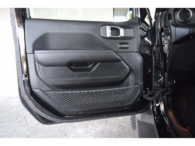 ジープ・ラングラーアンリミテッド サハラ 2.0Lターボモデル ワンオーナー レザーシート ジェプセン17インチAW ジオランダーXATタイヤ ジェプセン1インチリフトアップサス ジェプセンリアバンパー ヘッドライナー 地デジ(37枚目)