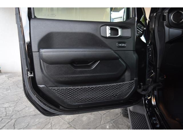 ジープ・ラングラーアンリミテッド サハラ 2.0Lターボモデル ワンオーナー レザーシート ジェプセン17インチAW ジオランダーXATタイヤ ジェプセン1インチリフトアップサス ジェプセンリアバンパー ヘッドライナー 地デジ(48枚目)