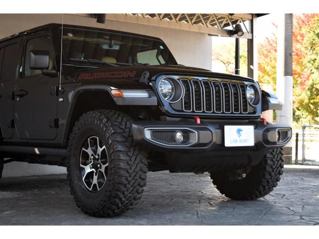 純正ハイフェンダーはボディ同色となっております。