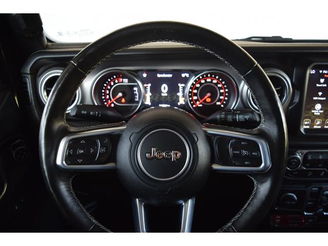 レザーステアリングとなります。