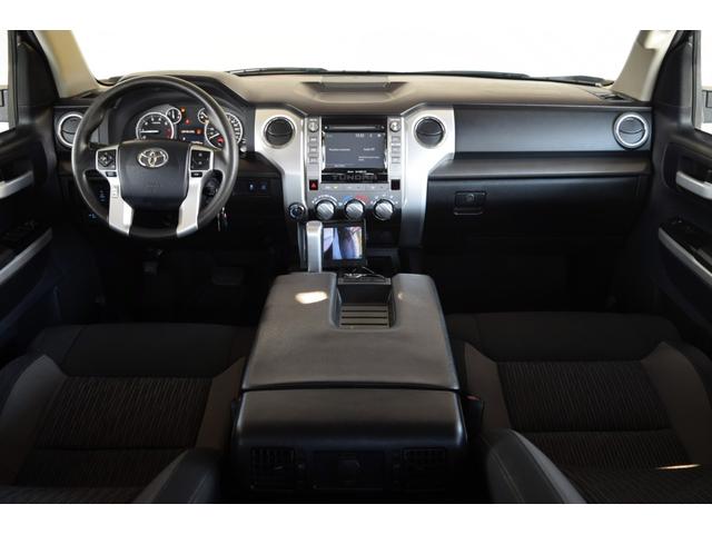 タンドラ クルーマックス SR5 4WD 新車並行車 2インチリフトアップ 20インチAW LEERハードトノカバー ベッドライナー オーバーフェンダー LEDヘッドライト 令和4年72000kmから毎年の記録簿あり(2枚目)