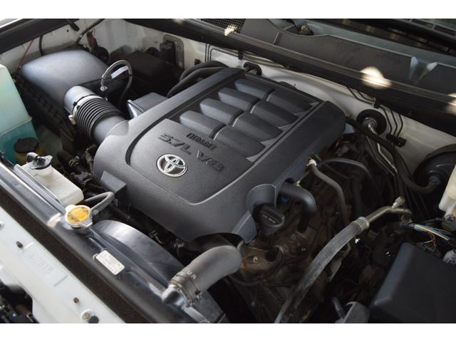 タンドラ クルーマックス SR5 4WD 新車並行車 2インチリフトアップ 20インチAW LEERハードトノカバー ベッドライナー オーバーフェンダー LEDヘッドライト 令和4年72000kmから毎年の記録簿あり(20枚目)