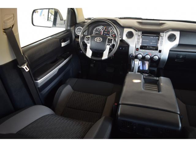 タンドラ クルーマックス SR5 4WD 新車並行車 2インチリフトアップ 20インチAW LEERハードトノカバー ベッドライナー オーバーフェンダー LEDヘッドライト 令和4年72000kmから毎年の記録簿あり(47枚目)