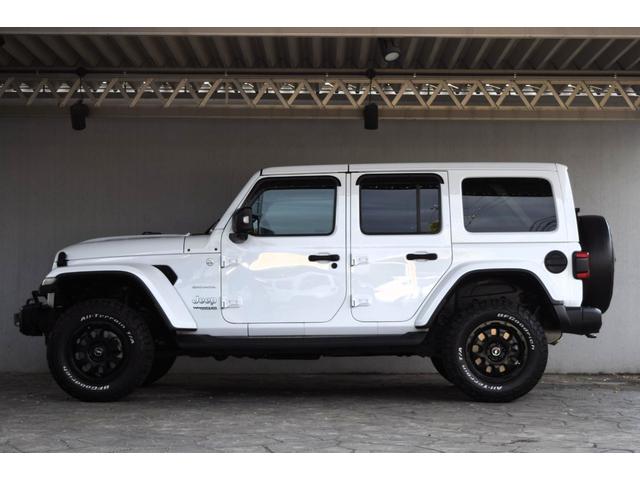 ジープ・ラングラーアンリミテッド サハラ ローンチエディション ベージュレザーシート ヘッドライナー 8.4インチタッチパネルモニター TV カープレイ リアカメラ スチールバンパー グリルガード USリアバンパー 17インチAW ATタイヤ(6枚目)