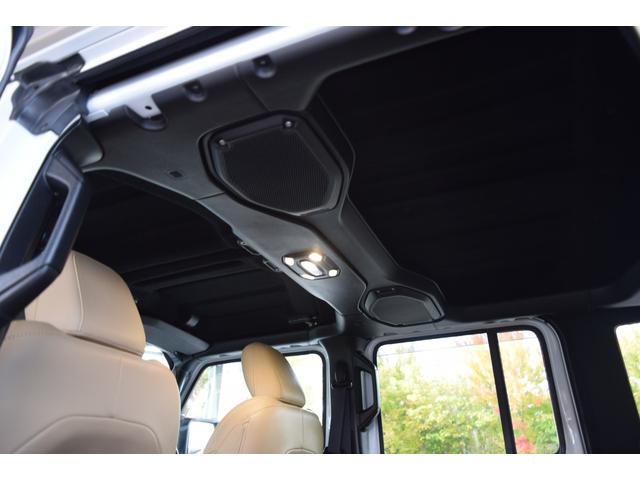 ジープ・ラングラーアンリミテッド サハラ ローンチエディション ベージュレザーシート ヘッドライナー 8.4インチタッチパネルモニター TV カープレイ リアカメラ スチールバンパー グリルガード USリアバンパー 17インチAW ATタイヤ(15枚目)