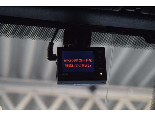 ジープ・ラングラーアンリミテッド サハラ ローンチエディション ベージュレザーシート ヘッドライナー 8.4インチタッチパネルモニター TV カープレイ リアカメラ スチールバンパー グリルガード USリアバンパー 17インチAW ATタイヤ(18枚目)