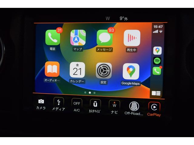 ジープ・ラングラーアンリミテッド サハラ ローンチエディション ベージュレザーシート ヘッドライナー 8.4インチタッチパネルモニター TV カープレイ リアカメラ スチールバンパー グリルガード USリアバンパー 17インチAW ATタイヤ(51枚目)