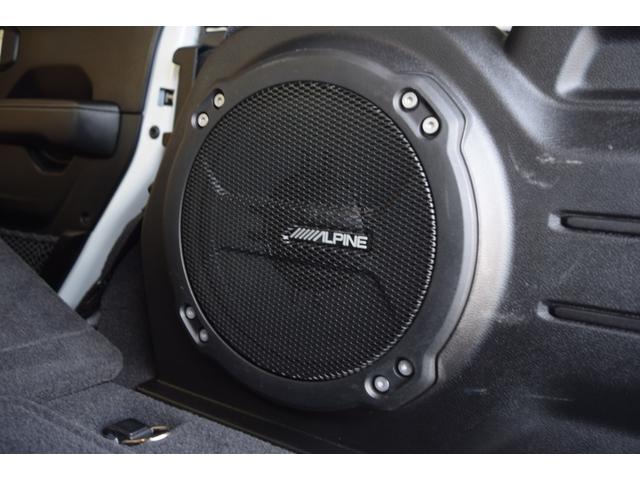 ジープ・ラングラーアンリミテッド サハラ ローンチエディション ベージュレザーシート ヘッドライナー 8.4インチタッチパネルモニター TV カープレイ リアカメラ スチールバンパー グリルガード USリアバンパー 17インチAW ATタイヤ(55枚目)