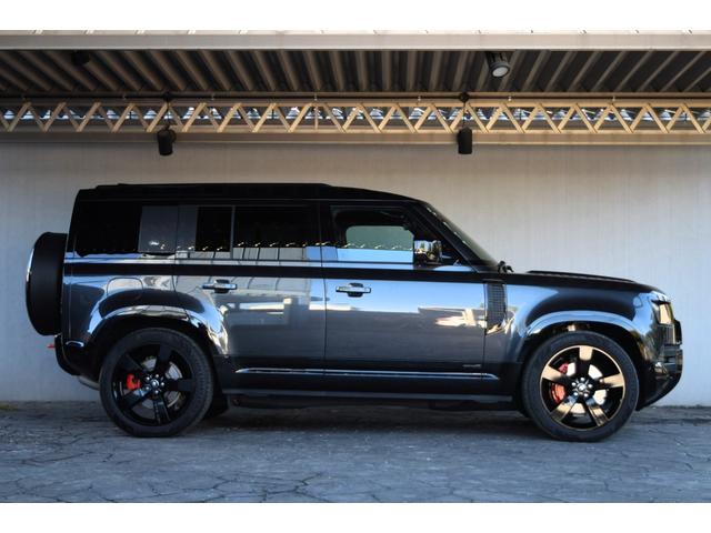 ディフェンダー １１０Ｘ　Ｄ３００　カルパチアングレー　ブラックエクステリアパック　エアサス　コールドクライメイトパック　２２インチＡＷ　カラードキャリパー　同色スペアタイヤカバー　ＨＵＤ　ドラレコ　ＥＴＣ　デジタルミラー（7枚目）