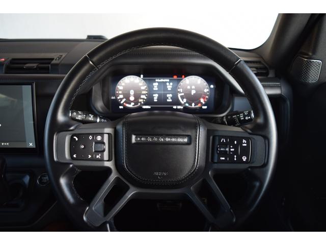 ディフェンダー １１０Ｘ　Ｄ３００　カルパチアングレー　ブラックエクステリアパック　エアサス　コールドクライメイトパック　２２インチＡＷ　カラードキャリパー　同色スペアタイヤカバー　ＨＵＤ　ドラレコ　ＥＴＣ　デジタルミラー（11枚目）