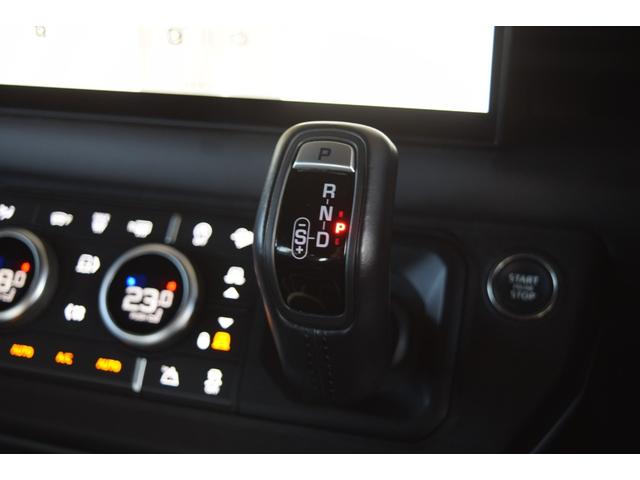 ディフェンダー １１０Ｘ　Ｄ３００　カルパチアングレー　ブラックエクステリアパック　エアサス　コールドクライメイトパック　２２インチＡＷ　カラードキャリパー　同色スペアタイヤカバー　ＨＵＤ　ドラレコ　ＥＴＣ　デジタルミラー（16枚目）