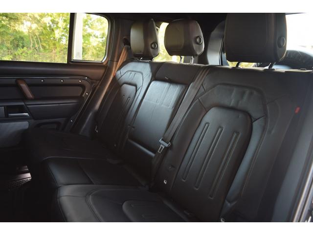 ディフェンダー １１０Ｘ　Ｄ３００　カルパチアングレー　ブラックエクステリアパック　エアサス　コールドクライメイトパック　２２インチＡＷ　カラードキャリパー　同色スペアタイヤカバー　ＨＵＤ　ドラレコ　ＥＴＣ　デジタルミラー（18枚目）