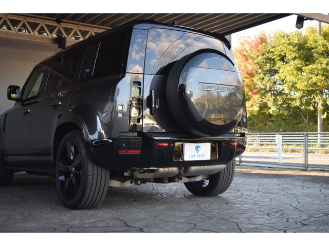 ディフェンダー １１０Ｘ　Ｄ３００　カルパチアングレー　ブラックエクステリアパック　エアサス　コールドクライメイトパック　２２インチＡＷ　カラードキャリパー　同色スペアタイヤカバー　ＨＵＤ　ドラレコ　ＥＴＣ　デジタルミラー（25枚目）