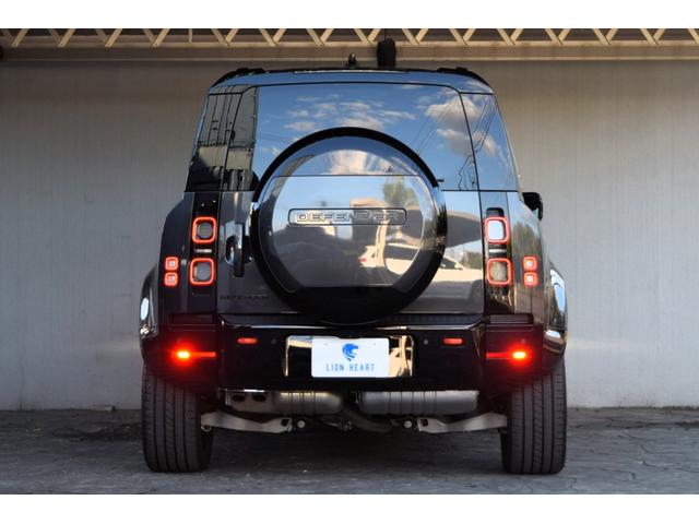 ディフェンダー １１０Ｘ　Ｄ３００　カルパチアングレー　ブラックエクステリアパック　エアサス　コールドクライメイトパック　２２インチＡＷ　カラードキャリパー　同色スペアタイヤカバー　ＨＵＤ　ドラレコ　ＥＴＣ　デジタルミラー（27枚目）