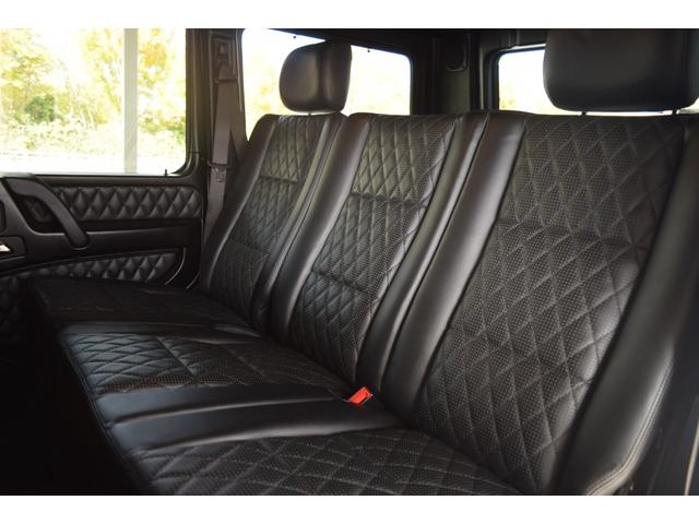 リアシートも使用感が少なくとてもきれいな１台となります。