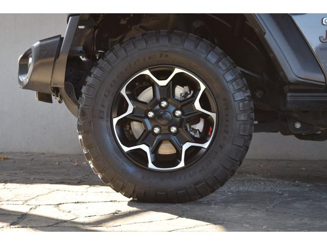 ジープ・ラングラーアンリミテッド ルビコン　リーコン　１００台限定車　べストップサンライダー（ハードＴＯＰあり）　ジェプセン１インチリフトアップ　４本出しマフラー　スミティビルトルーフラック　ＧＡＲＶＩＮトレイルラック　ファブテックカーゴラック（7枚目）