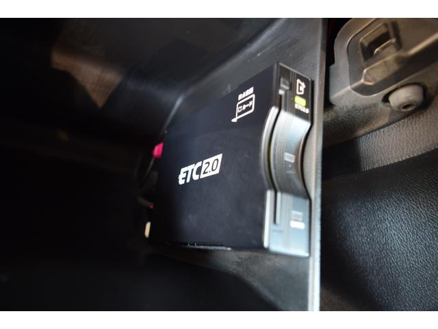 ジープ・ラングラーアンリミテッド ルビコン　リーコン　１００台限定車　べストップサンライダー（ハードＴＯＰあり）　ジェプセン１インチリフトアップ　４本出しマフラー　スミティビルトルーフラック　ＧＡＲＶＩＮトレイルラック　ファブテックカーゴラック（26枚目）