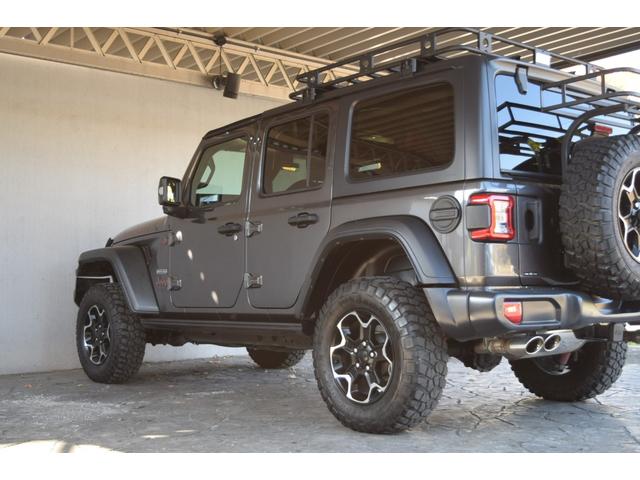 ジープ・ラングラーアンリミテッド ルビコン　リーコン　１００台限定車　べストップサンライダー（ハードＴＯＰあり）　ジェプセン１インチリフトアップ　４本出しマフラー　スミティビルトルーフラック　ＧＡＲＶＩＮトレイルラック　ファブテックカーゴラック（30枚目）