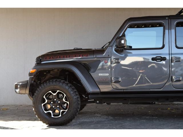 ジープ・ラングラーアンリミテッド ルビコン　リーコン　１００台限定車　べストップサンライダー（ハードＴＯＰあり）　ジェプセン１インチリフトアップ　４本出しマフラー　スミティビルトルーフラック　ＧＡＲＶＩＮトレイルラック　ファブテックカーゴラック（34枚目）