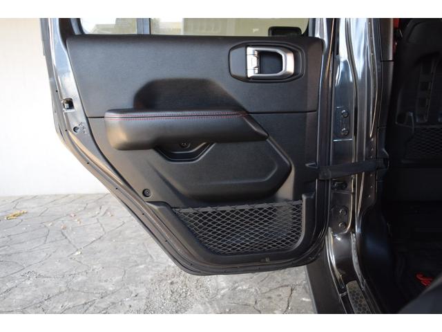 ジープ・ラングラーアンリミテッド ルビコン　リーコン　１００台限定車　べストップサンライダー（ハードＴＯＰあり）　ジェプセン１インチリフトアップ　４本出しマフラー　スミティビルトルーフラック　ＧＡＲＶＩＮトレイルラック　ファブテックカーゴラック（53枚目）