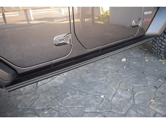 ジープ・ラングラーアンリミテッド ルビコン　リーコン　１００台限定車　べストップサンライダー（ハードＴＯＰあり）　ジェプセン１インチリフトアップ　４本出しマフラー　スミティビルトルーフラック　ＧＡＲＶＩＮトレイルラック　ファブテックカーゴラック（57枚目）