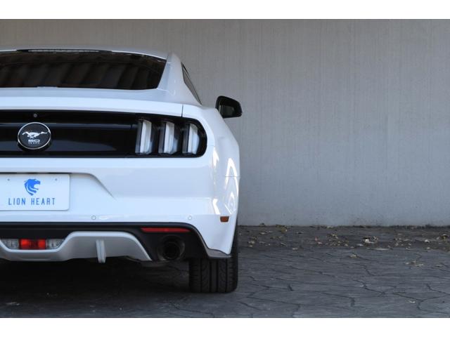 マスタング 50イヤーズ エディション 350台限定車 ディーラーメンテナンス車両 記録簿 H29,30、1、2、4、7のディーラーでの記録簿あり ブラックレザーシート シートヒーター ベンチレーション パドルシフト バックカメラ(36枚目)