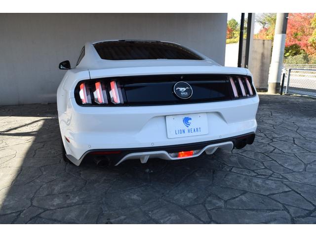 マスタング 50イヤーズ エディション 350台限定車 ディーラーメンテナンス車両 記録簿 H29,30、1、2、4、7のディーラーでの記録簿あり ブラックレザーシート シートヒーター ベンチレーション パドルシフト バックカメラ(37枚目)