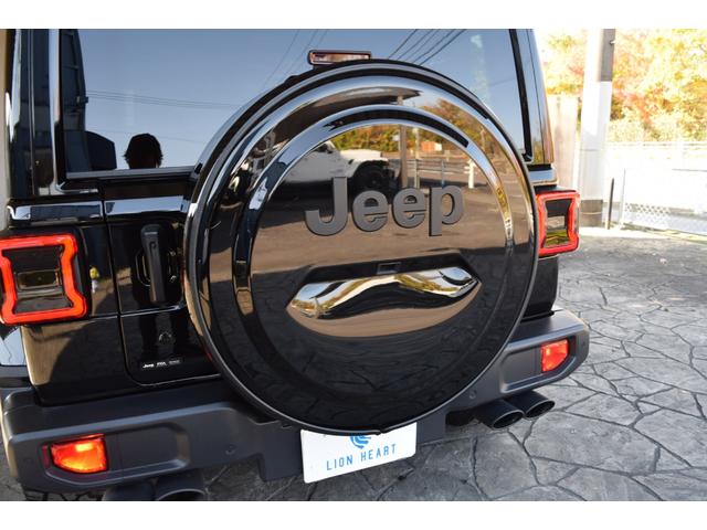 ジープ・ラングラーアンリミテッド サハラ　ブラックレザー　ジェプセン４本出しマフラー　スミティルーフラック　べストップサンライダー（ハードＴＯＰあり）　ルビコンホイール　ジオランダＸＡＴタイヤ　エルフォードフロントバンパー　ドラレコ（24枚目）