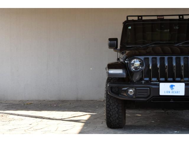ジープ・ラングラーアンリミテッド サハラ　ブラックレザー　ジェプセン４本出しマフラー　スミティルーフラック　べストップサンライダー（ハードＴＯＰあり）　ルビコンホイール　ジオランダＸＡＴタイヤ　エルフォードフロントバンパー　ドラレコ（34枚目）