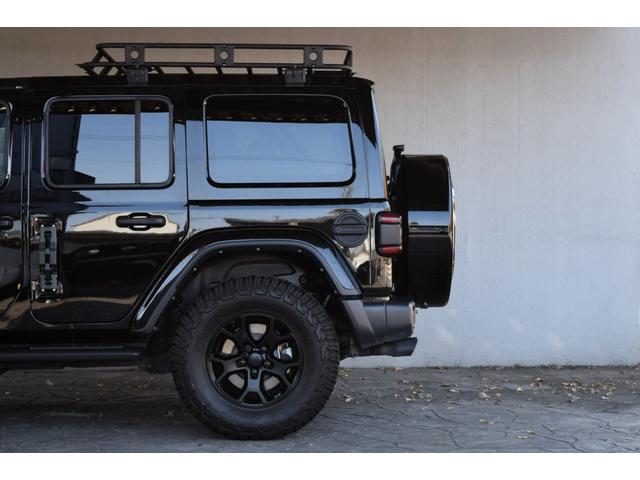 ジープ・ラングラーアンリミテッド サハラ　ブラックレザー　ジェプセン４本出しマフラー　スミティルーフラック　べストップサンライダー（ハードＴＯＰあり）　ルビコンホイール　ジオランダＸＡＴタイヤ　エルフォードフロントバンパー　ドラレコ（37枚目）