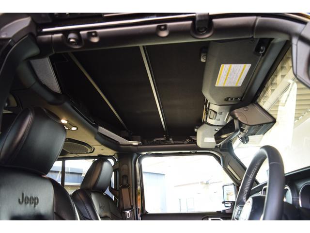 ジープ・ラングラーアンリミテッド サハラ　ブラックレザー　ジェプセン４本出しマフラー　スミティルーフラック　べストップサンライダー（ハードＴＯＰあり）　ルビコンホイール　ジオランダＸＡＴタイヤ　エルフォードフロントバンパー　ドラレコ（50枚目）