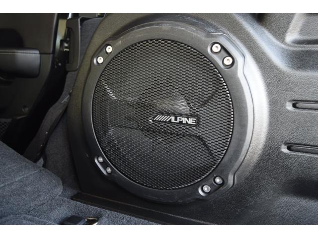 ジープ・ラングラーアンリミテッド サハラ　ブラックレザー　ジェプセン４本出しマフラー　スミティルーフラック　べストップサンライダー（ハードＴＯＰあり）　ルビコンホイール　ジオランダＸＡＴタイヤ　エルフォードフロントバンパー　ドラレコ（65枚目）