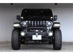 �ꥢ�ϥ��ߥƥ��ӥ�ȤΣأңåХ�ѡ����ơ���֥�å������Ȥ˥ơ��륫�С����饮�åɥ�å������̶����ˣɣԤ���������Ƥ���ޤ��� 4