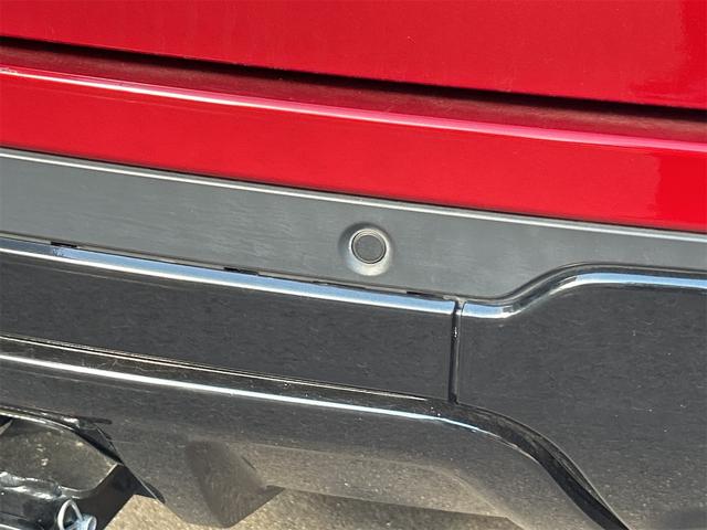 レンジローバーイヴォーククーペ ダイナミック　４ＷＤ　バックカメラ　オートクルーズコントロール　パワーシート　サンルーフ　ナビ　オートライト　電動リアゲート　アルミホイール　電動格納ミラー　シートヒーター　革シート　ＡＴ　ＣＤ　ＡＢＳ　ＥＳＣ（24枚目）