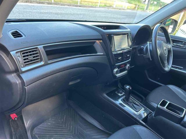 エクシーガ 2.5i-S 4WD ETC バックカメラ ナビ TV オートクルーズコントロール HID スマートキー 電動格納ミラー 3列シート フルフラット パワーシート CVT アルミホイール Bluetooth(75枚目)