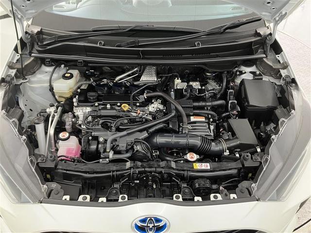 ヤリス ハイブリッドＺ　ＰＣＳ　ＡＷ　Ｂカメラ　ＬＥＤランプ　スマキー　ＥＴＣ付き　メディアプレイヤー接続　ＶＳＣ　パワステ　１オナ車　クルコン　カーテンエアバック　キーフリー　ＡＢＳ　エアコン　エアバッグ（35枚目）