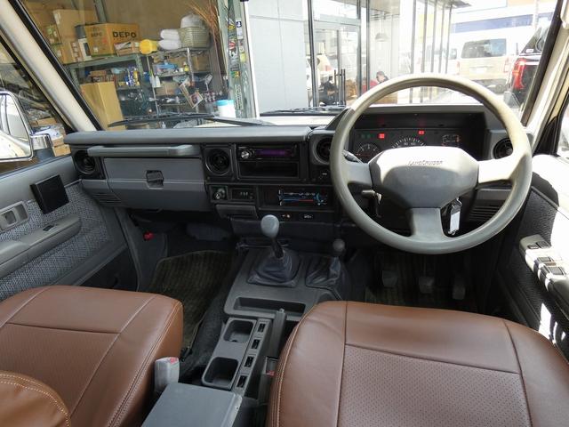 TOYOTA LAND CRUISER 70 ZX | 1993 | BEIGE | 315000 km TOYOTA LAND CRUISER 70 ZX | 1993 | BEIGE | 315000 km