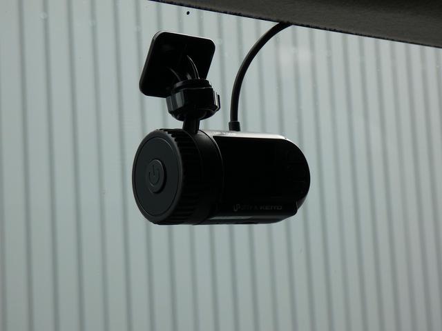 ＦＪクルーザー ブラックカラーパッケージ　ローン２．４パーセント　１２０回　買取直販車両　ＹＯＫＯＨＡＭＡジオランダーＸ－ＡＴ　ヒッチメンバー　フロントフォグランプ　ルーフラック（28枚目）