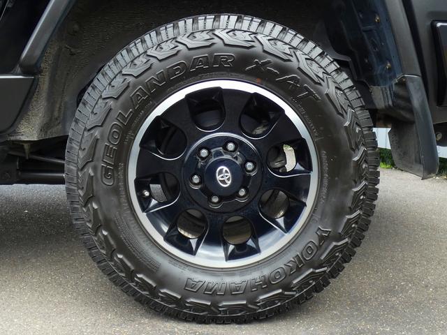 ＦＪクルーザー ブラックカラーパッケージ　ローン２．４パーセント　１２０回　買取直販車両　ＹＯＫＯＨＡＭＡジオランダーＸ－ＡＴ　ヒッチメンバー　フロントフォグランプ　ルーフラック（62枚目）