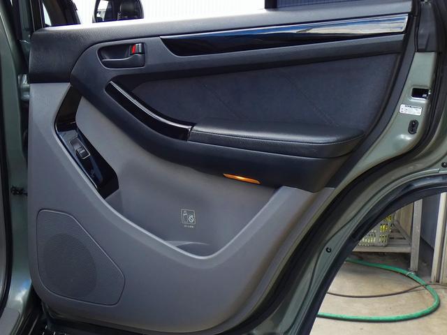 TOYOTA HILUX SURF SSR-G