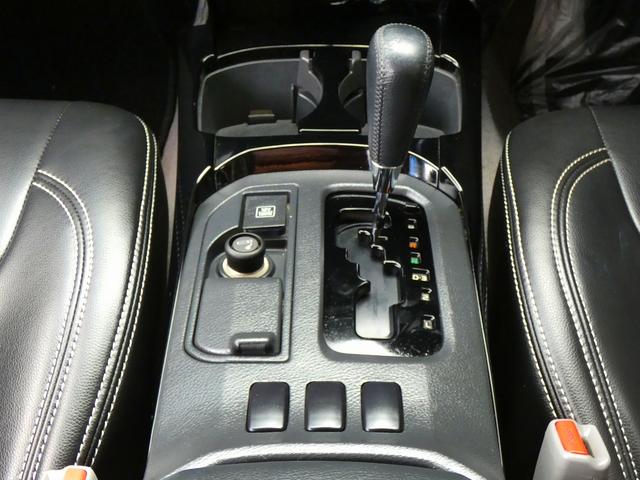 TOYOTA HILUX SURF SSR-G