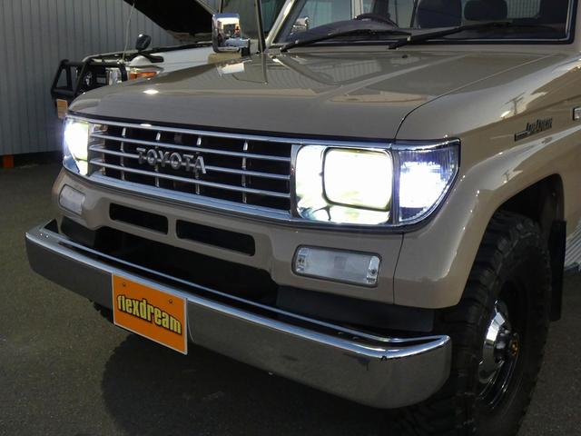 ランドクルーザープラド SXワイド ローン2.4パーセント 120回 ディーゼルターボ classicカスタム ベージュペイント デニム&レザーシートカバー ナルディウッドステアリング フルセグ地デジナビ バックカメラ ドライブレコーダ(6枚目)