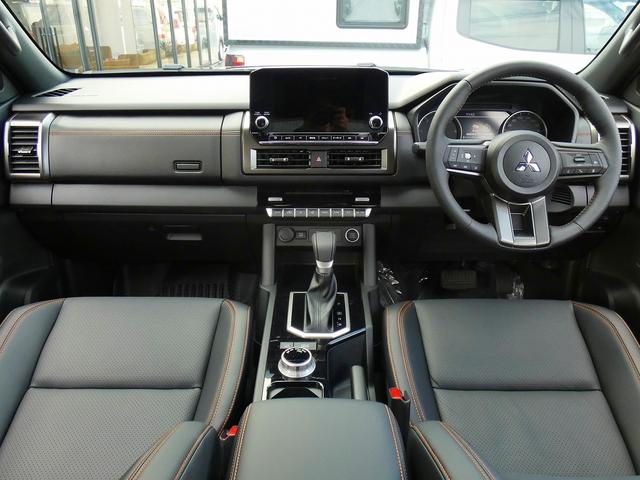 �������������������I���W�i���̃J�X�^���R���v���[�g�ł���