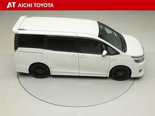 ヴォクシー ハイブリッドV スマートキープッシュスタート 盗難防止アラーム DVD再生可 Bモニター オートクルーズ Wエアバック ナビTV ESC ETC車載器 リモコンキー PS LEDヘットライト 運転席エアバック 3列(15枚目)