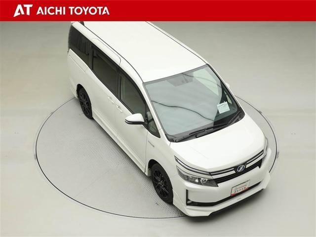 ヴォクシー ハイブリッドV スマートキープッシュスタート 盗難防止アラーム DVD再生可 Bモニター オートクルーズ Wエアバック ナビTV ESC ETC車載器 リモコンキー PS LEDヘットライト 運転席エアバック 3列(16枚目)